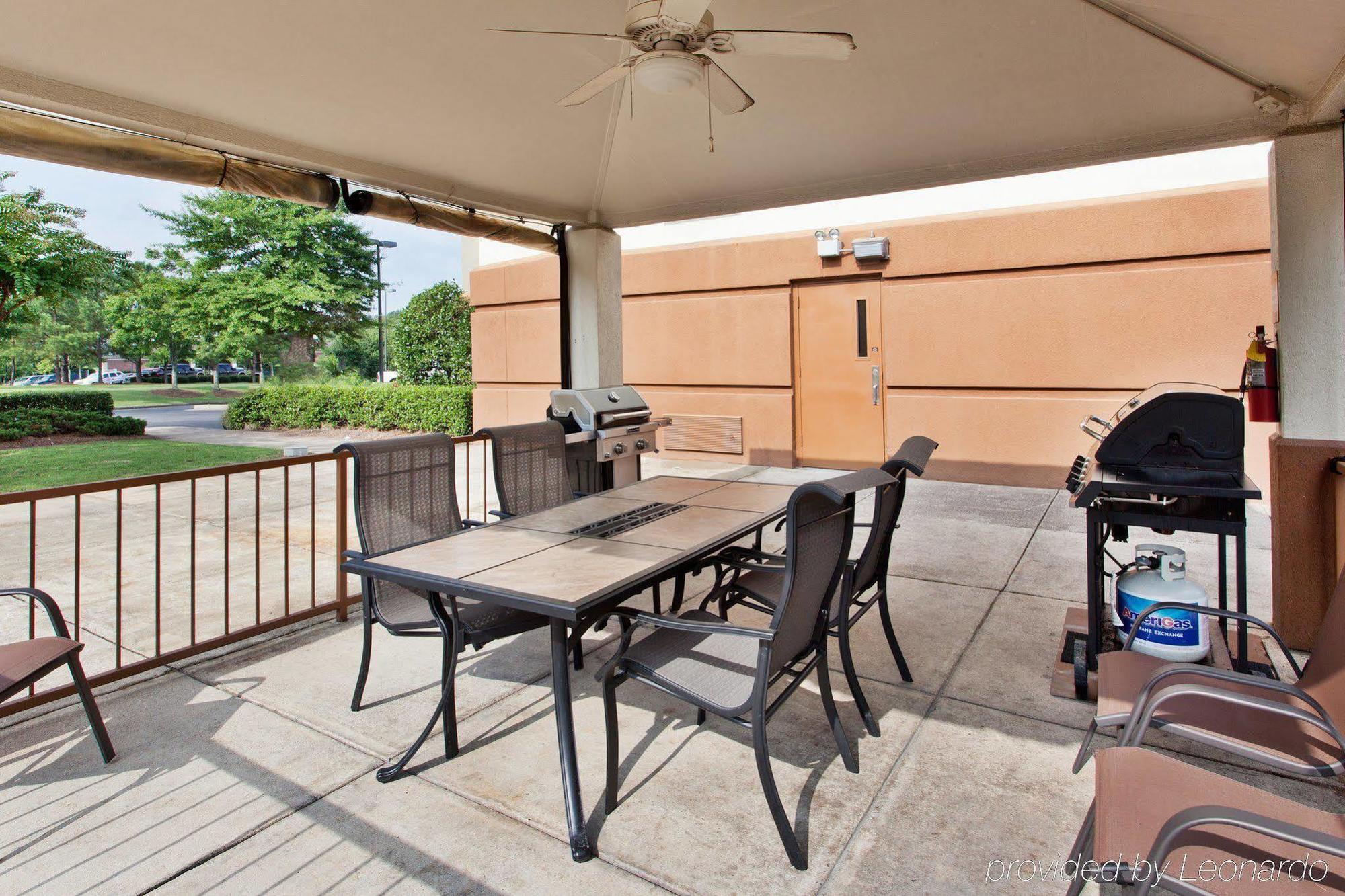 Sonesta Simply Suites Charlotte University Esterno foto